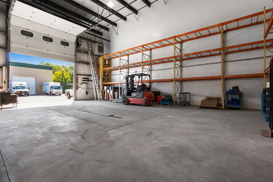 More Photos Of 3 Ajootian Way, Middleton Warehouse For Sale