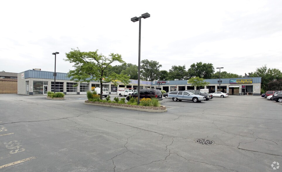 More Photos Of 6445-6495 W 111th St, Worth Auto Repair For Sale