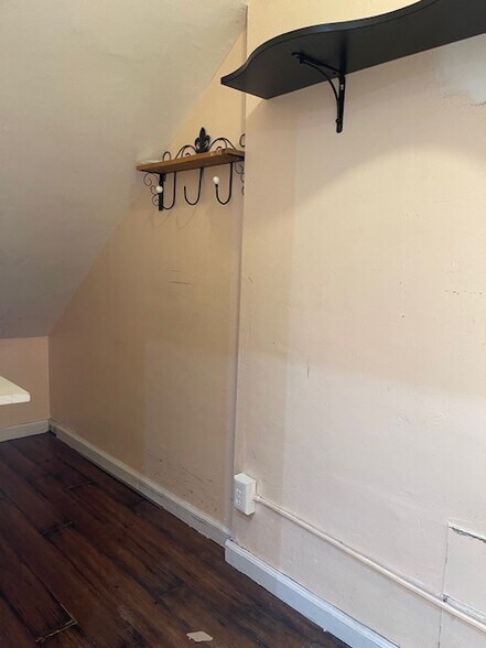 More Photos Of 3600-3606 Grand Ave, Oakland Storefront Retail Residential For Lease