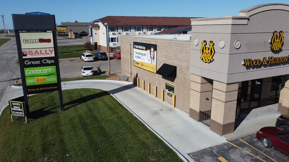 More Photos Of 3400 W Broadway Blvd, Sedalia Storefront Retail Office For Lease