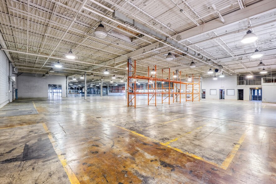 More Photos Of 5500 N Sharon Amity Rd, Charlotte Manufacturing For Lease