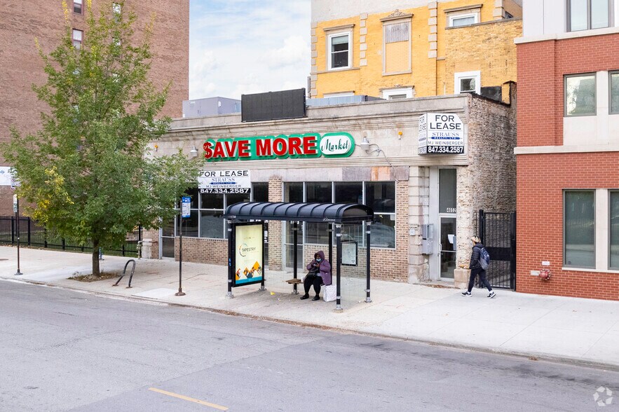More Photos Of 4652 N Sheridan Rd, Chicago Storefront Retail Residential For Lease