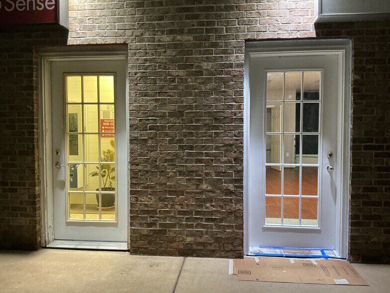 More Photos Of 399 Old Germantown Rd, Germantown Hills Self Storage For Lease
