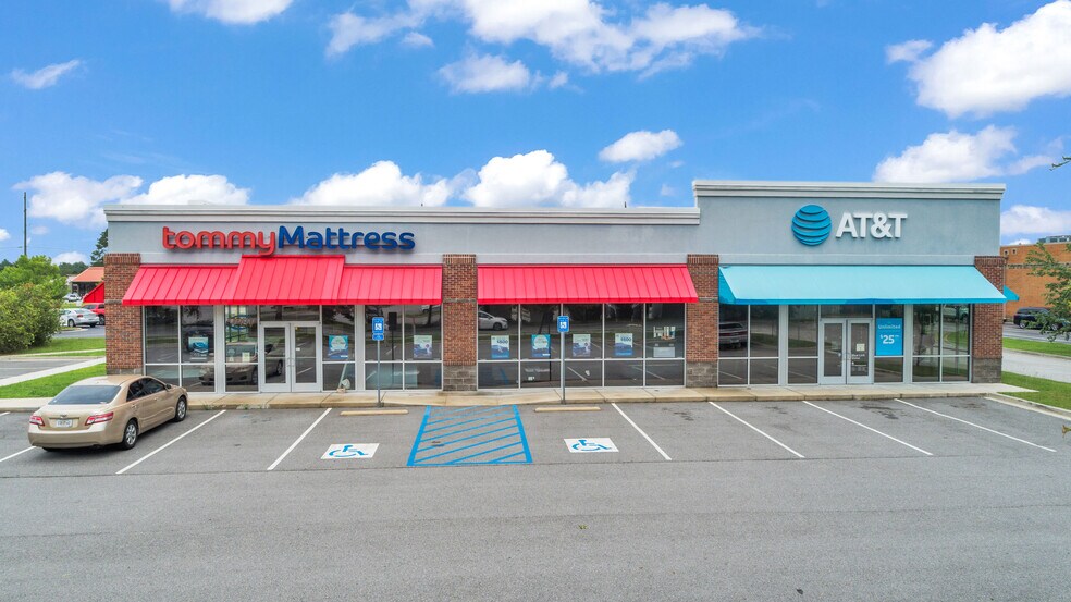 More Photos Of 5440 S Columbia Ave S, Rincon Freestanding For Lease