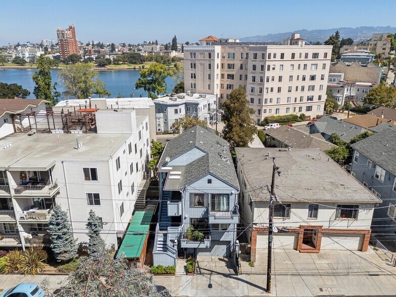 More Photos Of 459 Stow Ave, Oakland Apartments For Sale