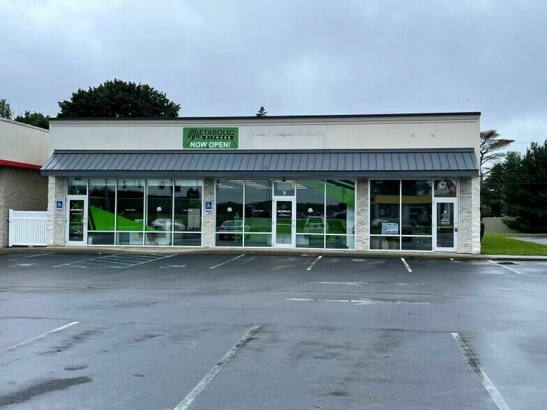 More Photos Of 7-11 Saratoga Rd, Schenectady Freestanding For Lease