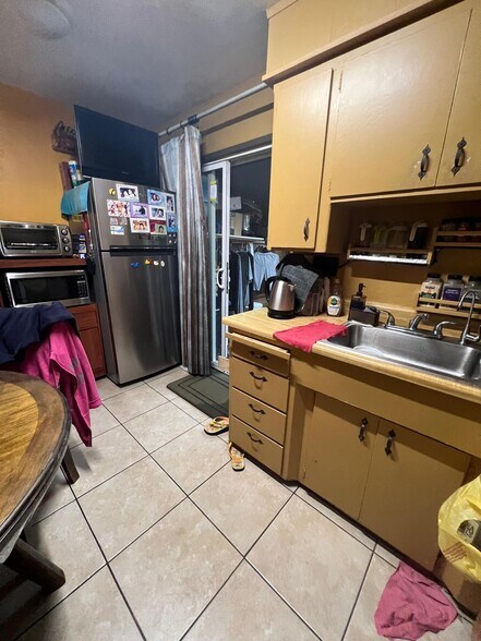 More Photos Of 2360 Mammoth Dr, San Jose Apartments For Sale