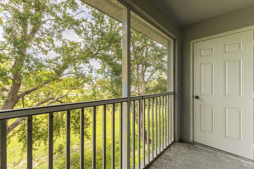 More Photos Of 1328 SE 8th Ave, Cape Coral Multifamily For Sale