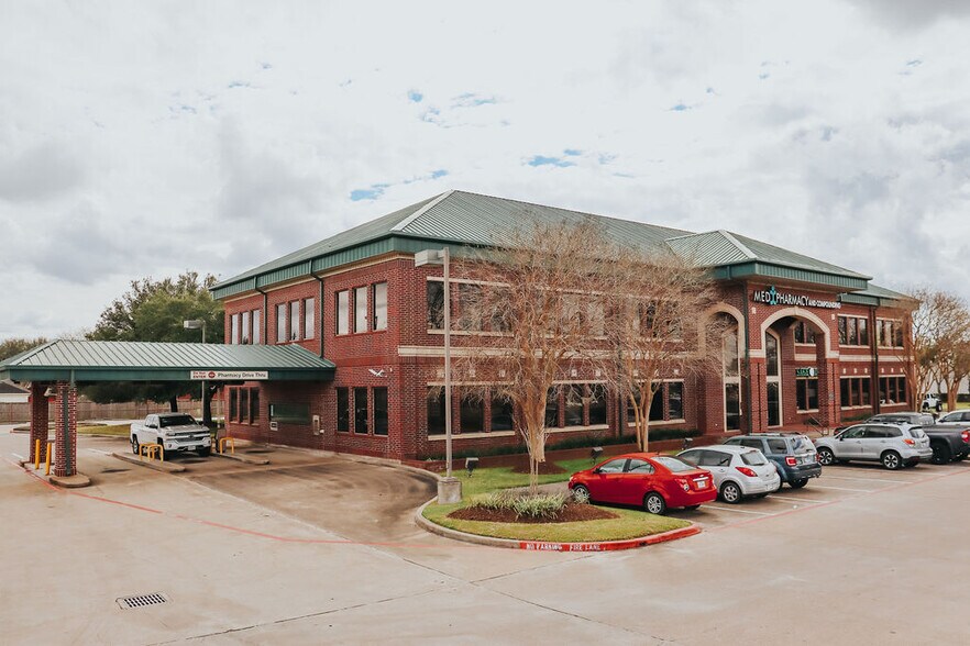More Photos Of 6302 W Broadway St, Pearland Medical For Lease