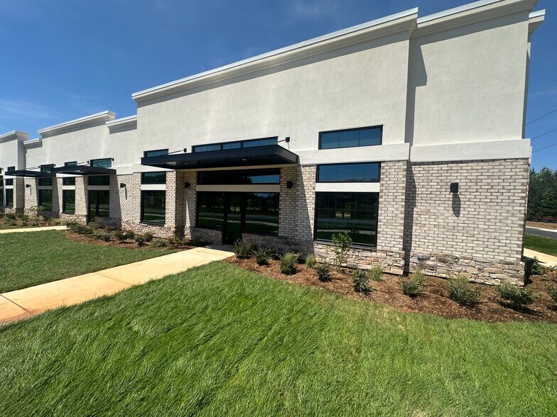 More Photos Of 7521 Eastern Medical Dr, Denver Medical For Lease