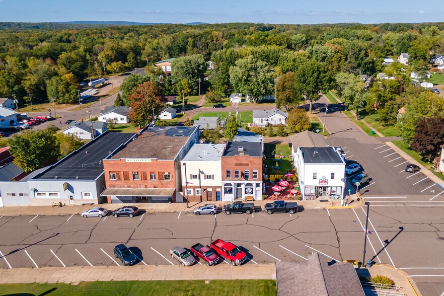 More Photos Of 116 Main St, Cornell Bar For Sale