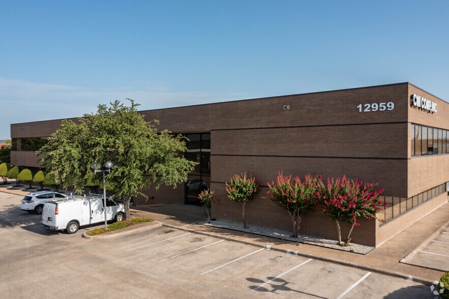 More Photos Of 12959 Jupiter Rd, Dallas Office For Sale