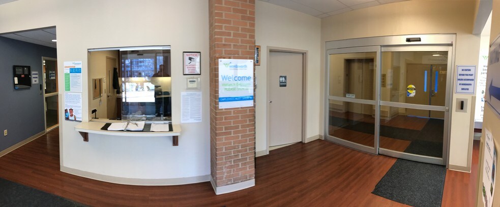More Photos Of 3905 Ford Rd, Philadelphia Office For Sale