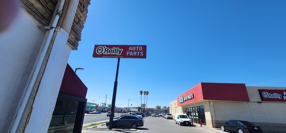 More Photos Of 311 Imperial Ave, Calexico Freestanding For Sale