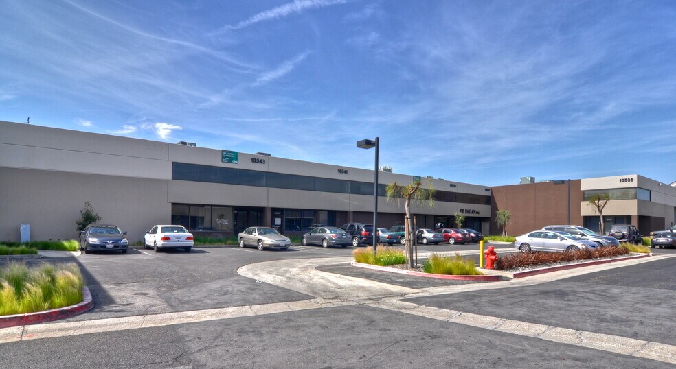 Primary Photo Of 10535-10549 Humbolt St, Los Alamitos Unknown For Lease