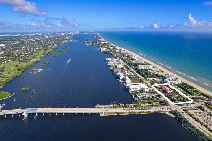 More Photos Of 2875 S Ocean Blvd, Palm Beach Office For Lease