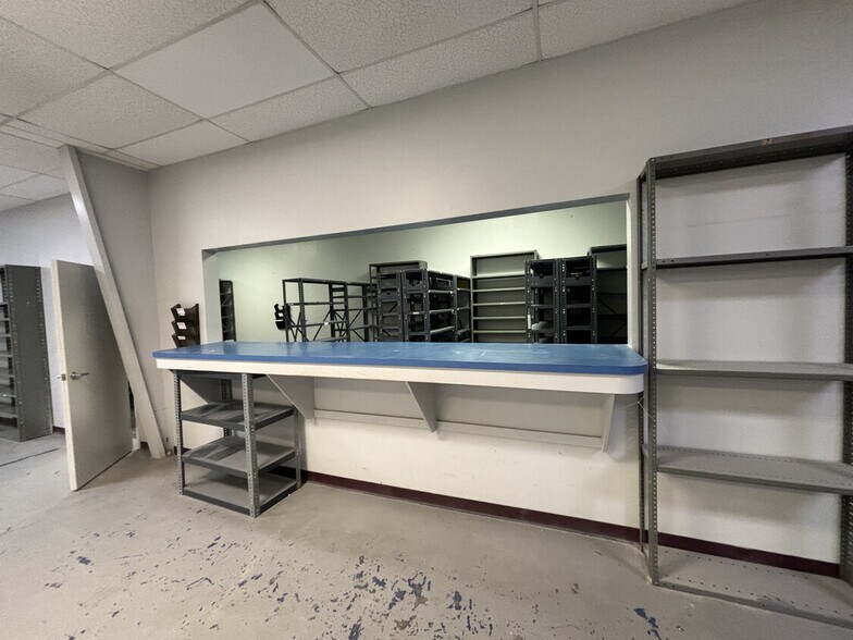 More Photos Of 1600 South Hwy 96, Bastrop Manufacturing For Sale