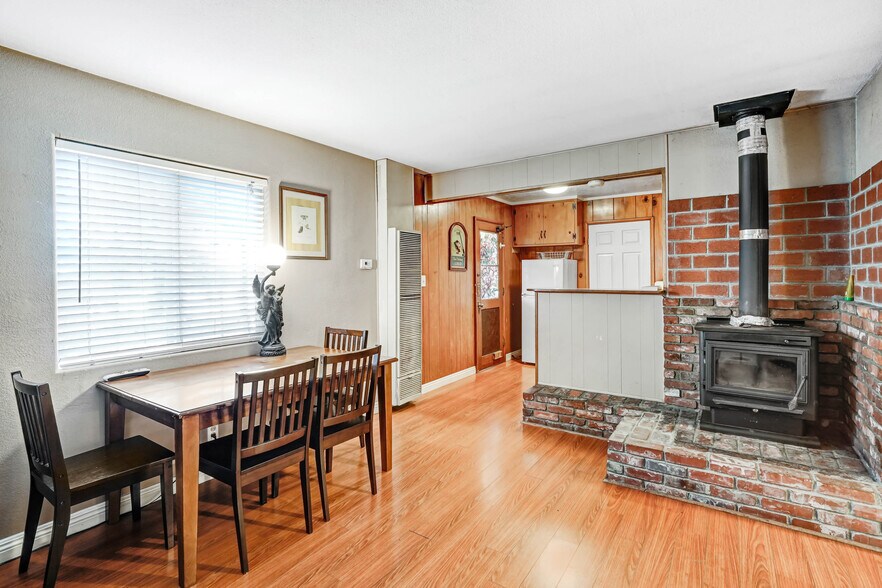 More Photos Of 1054-1098 State Highway 2, Wrightwood Hospitality For Sale