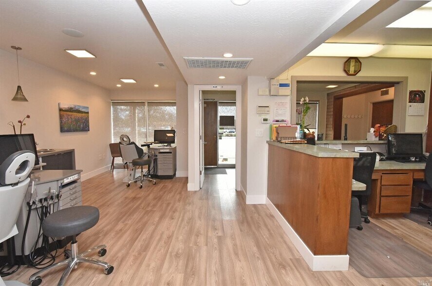More Photos Of 6543 Montecito Blvd, Santa Rosa Medical For Sale