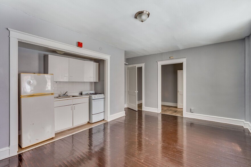 More Photos Of 130-146 Garrett Rd, Upper Darby Township Apartments For Sale