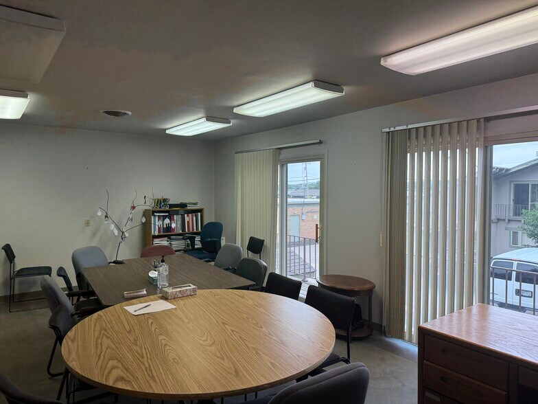 More Photos Of 1059 N Market St, Troy Medical For Sale