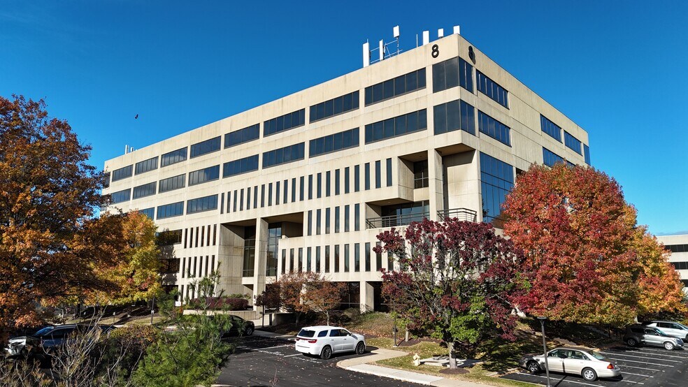 More Photos Of 730 Holiday Dr, Pittsburgh Office For Lease