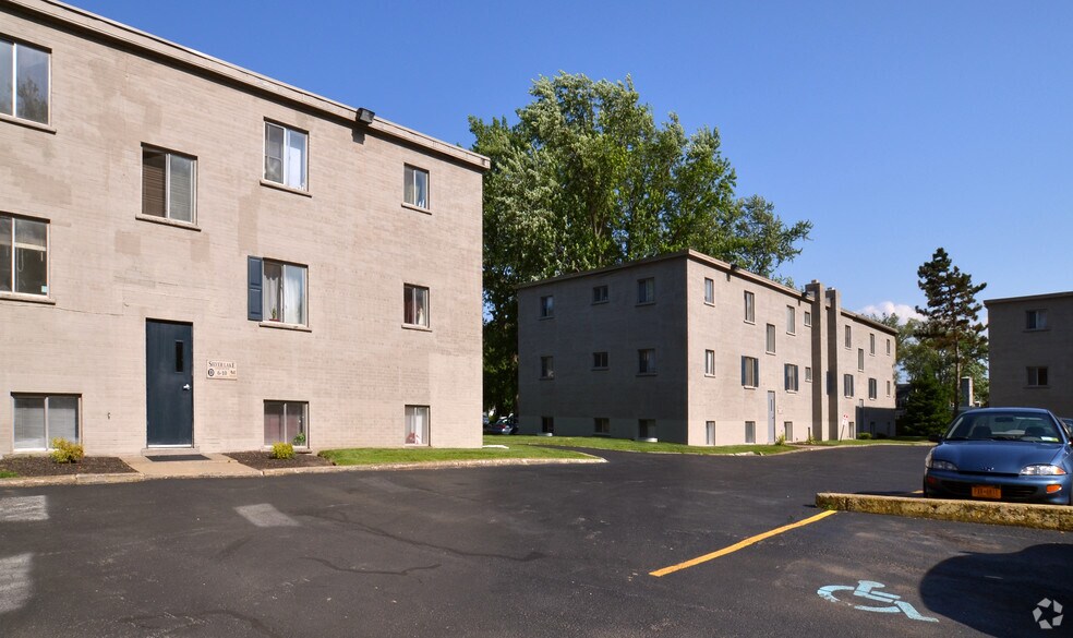 More Photos Of 8235 Buffalo Ave, Niagara Falls Apartments For Sale