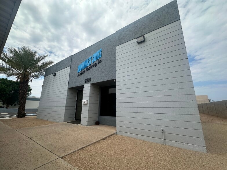 Primary Photo Of 2214 W Huntington Dr, Tempe Warehouse For Lease