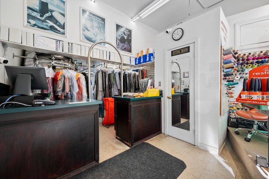 More Photos Of 168-180 N Main St, Port Chester Storefront Retail Office For Sale