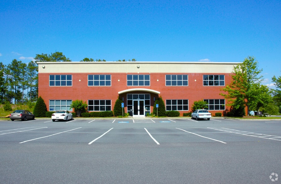 More Photos Of 2053 Franklin Way SE, Marietta Flex For Lease