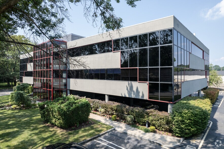 More Photos Of 17 Arcadian Ave, Paramus Medical For Sale