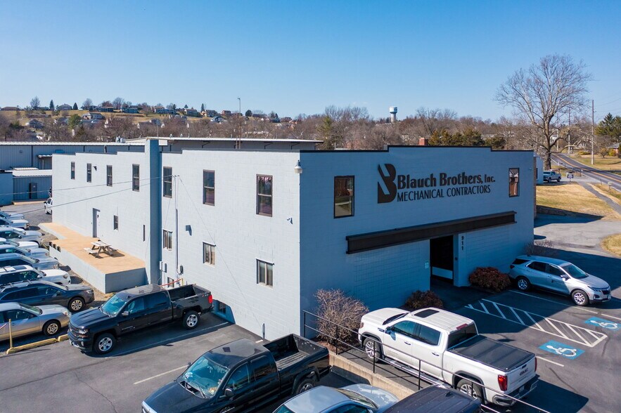 Primary Photo Of 911 Chicago Ave, Harrisonburg Manufacturing For Sale