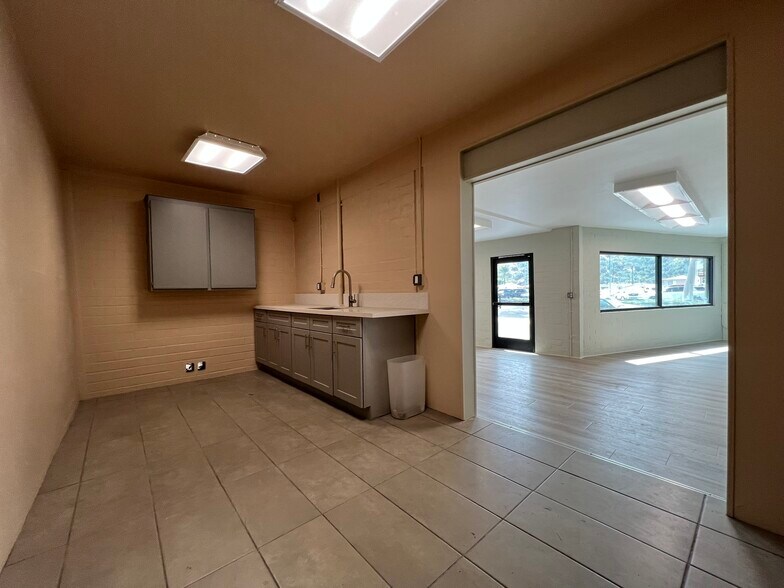 More Photos Of 621 E Route 66, Glendora Industrial For Sale