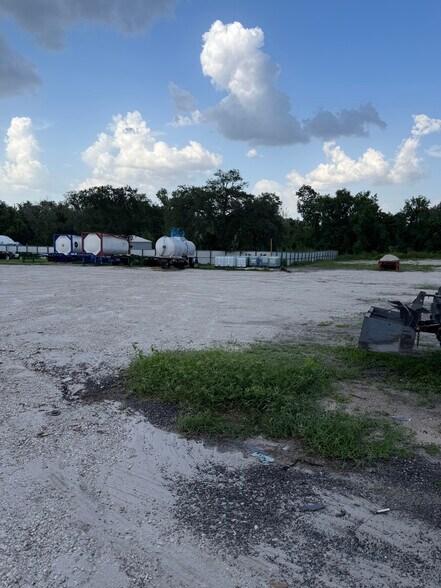 More Photos Of 4306 Highway 574, Plant City Land For Lease