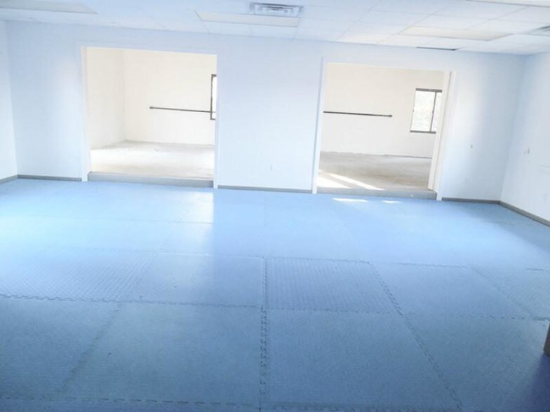 More Photos Of 700-710 Lebanon Rd, West Mifflin Warehouse For Sale