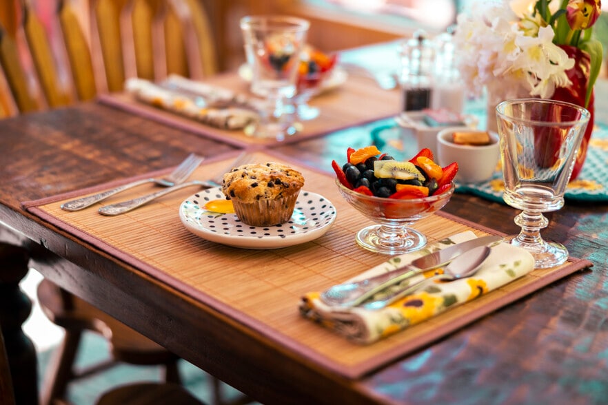 More Photos Of 49198 McKenzie Hwy, Vida Hospitality For Sale