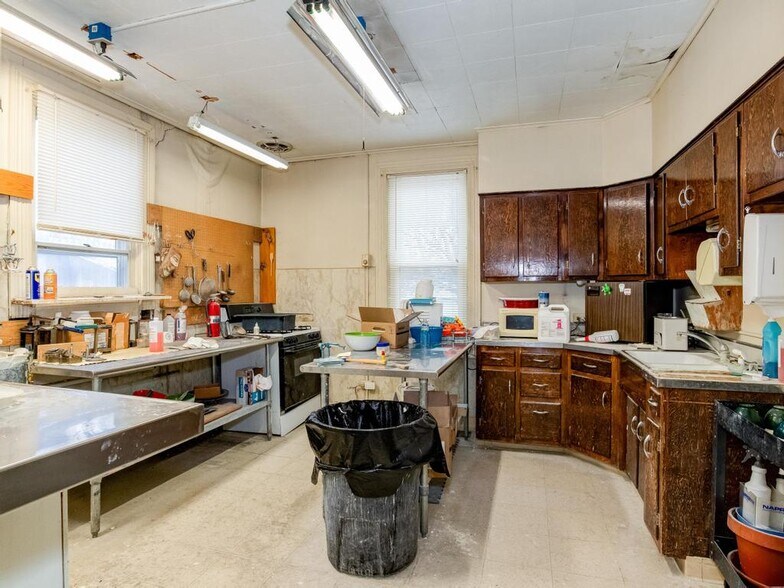 More Photos Of 413 Bridge St, Beaver Healthcare For Sale