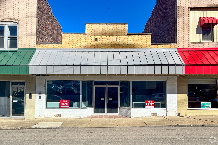 Primary Photo Of 111 E Main St, Crooksville General Retail For Lease