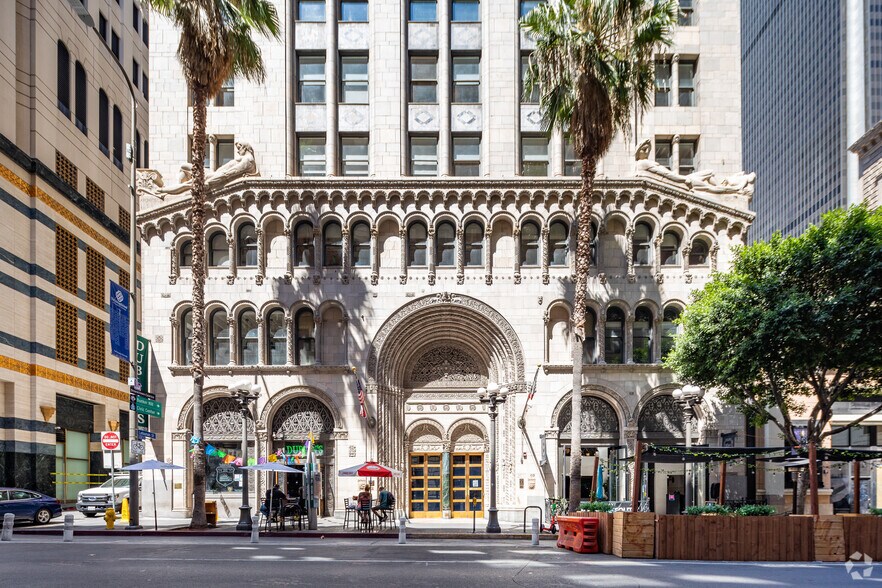 More Photos Of 811 W 7th St, Los Angeles Loft Creative Space For Lease