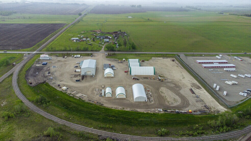 More Photos Of 3001 - 23 Street, Didsbury Distribution For Sale