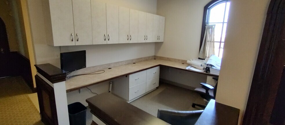 More Photos Of 4450 Union St, Johnstown Medical For Sale