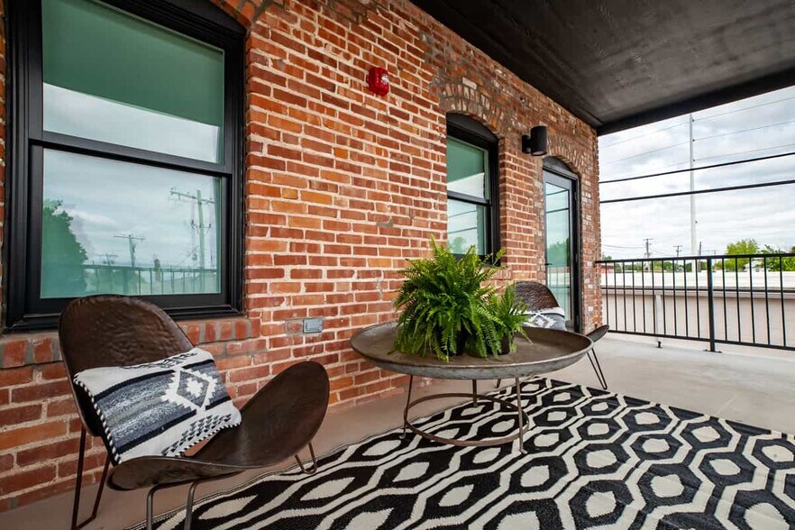 More Photos Of 315 S Trenton Ave, Tulsa Office For Lease