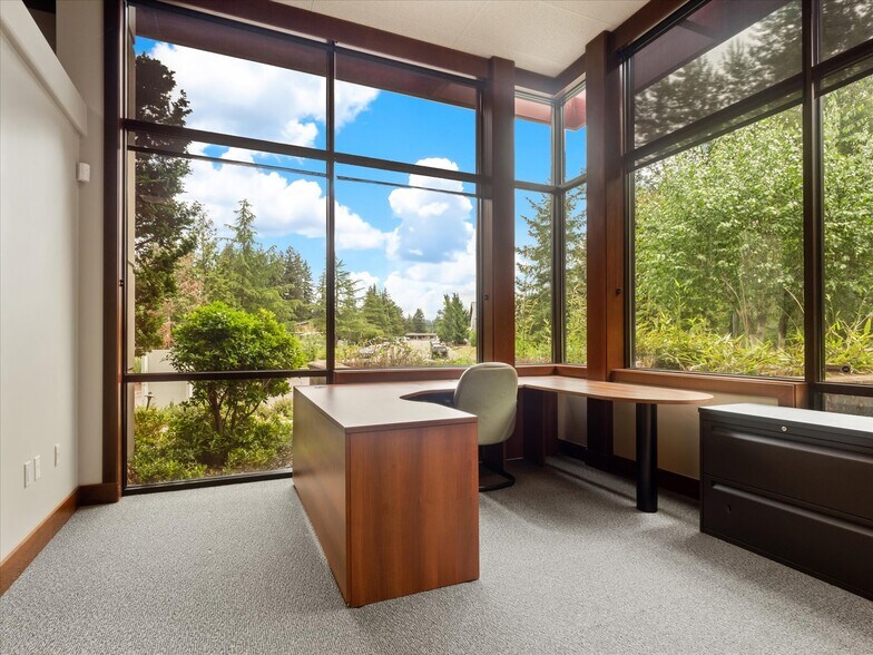 More Photos Of 23175 224th Pl SE, Maple Valley Flex For Lease