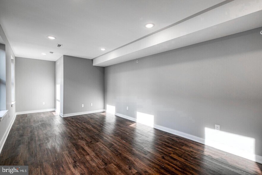 More Photos Of 1316 S Broad St, Philadelphia Apartments For Sale