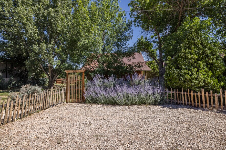 More Photos Of 411 N 500 W, Moab General Retail For Sale