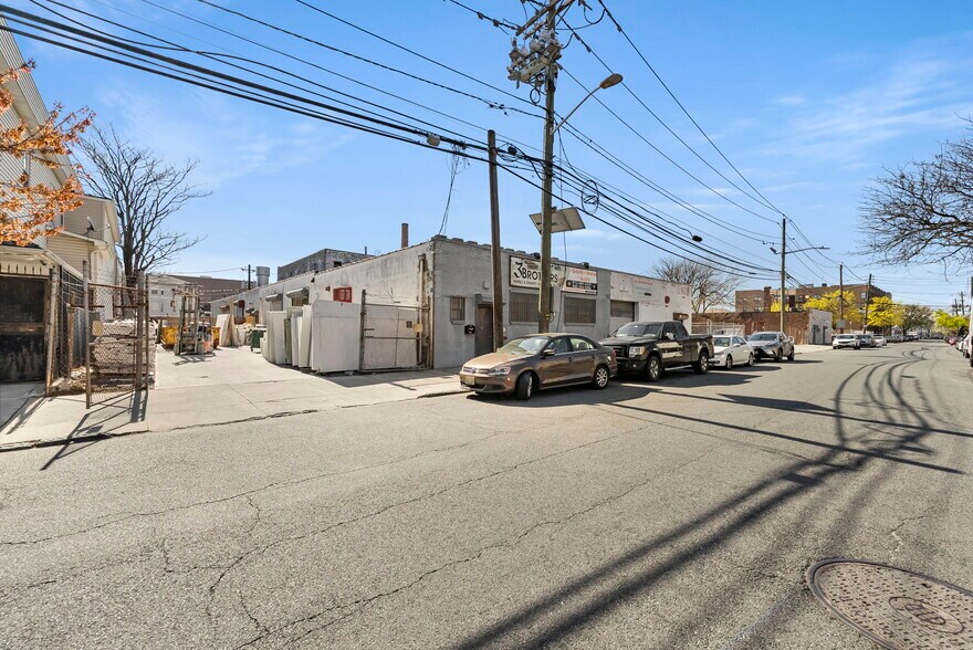 More Photos Of 116-130 Orchard St, Newark Warehouse For Sale