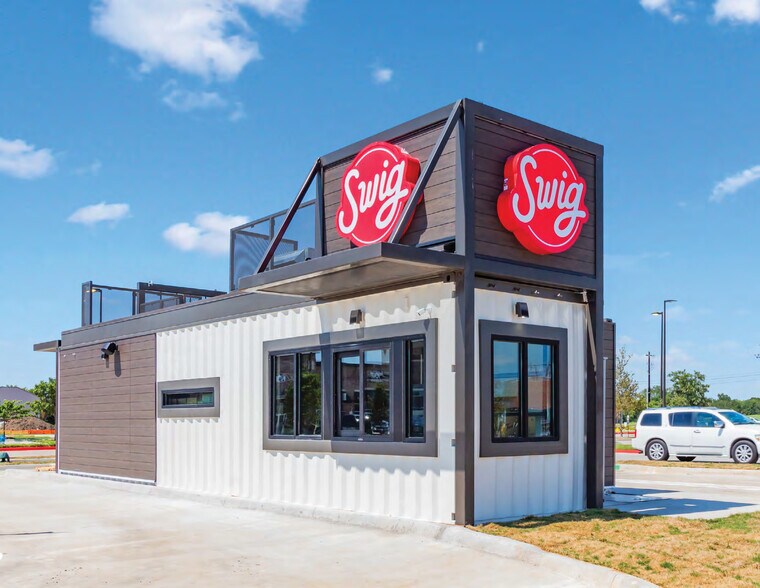 Primary Photo Of 5225 W University Dr, McKinney Fast Food For Sale