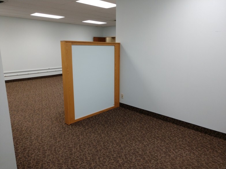 More Photos Of 300 E Saint Germain St, Saint Cloud Office For Sale