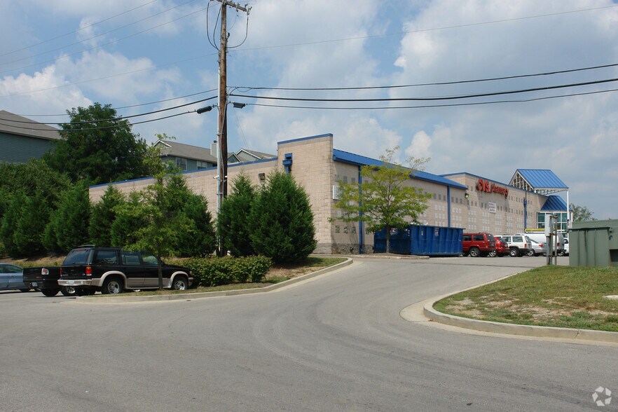 More Photos Of 3605 Walden Dr, Lexington Drugstore For Lease