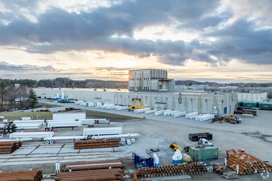 More Photos Of 53 Ayer Rd, Littleton Warehouse For Lease